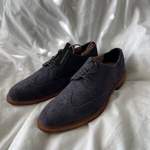 Banana Republic Wingtip Shoes